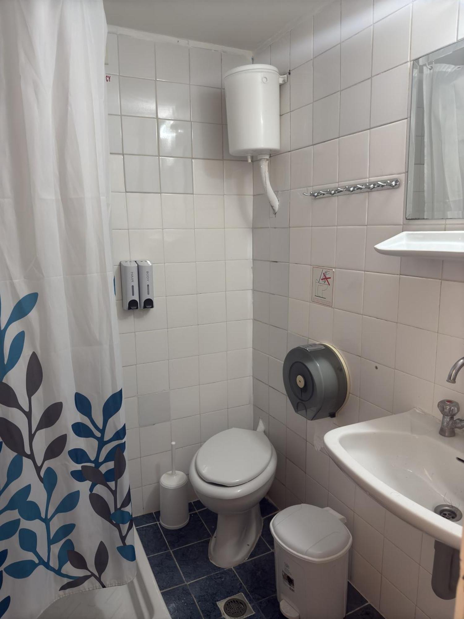 Athens International Youth Hostel Екстериор снимка